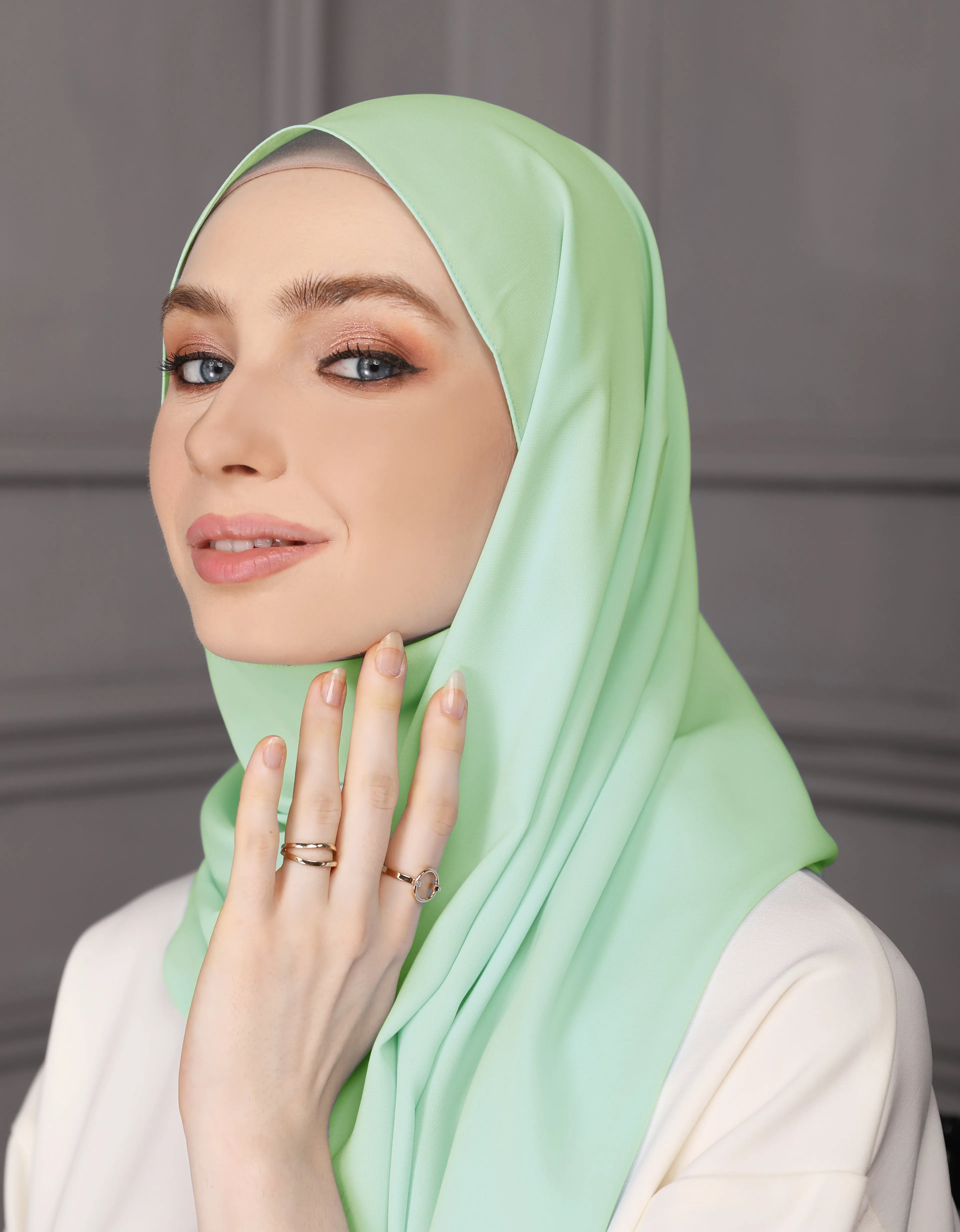 ASTEN SHAWL (AQUA MINT)