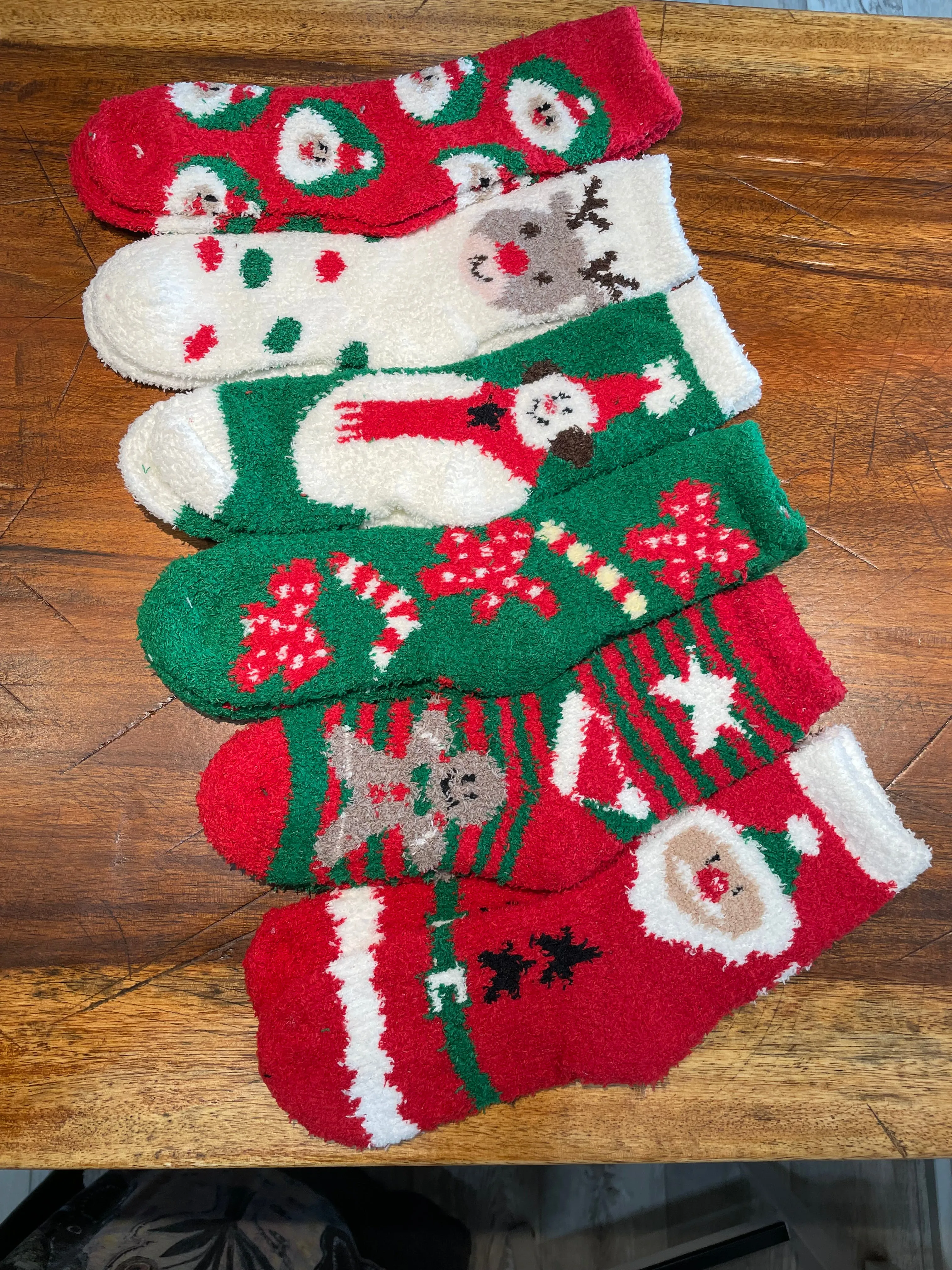 Ultra Soft Chenille Socks in Christmas Tree