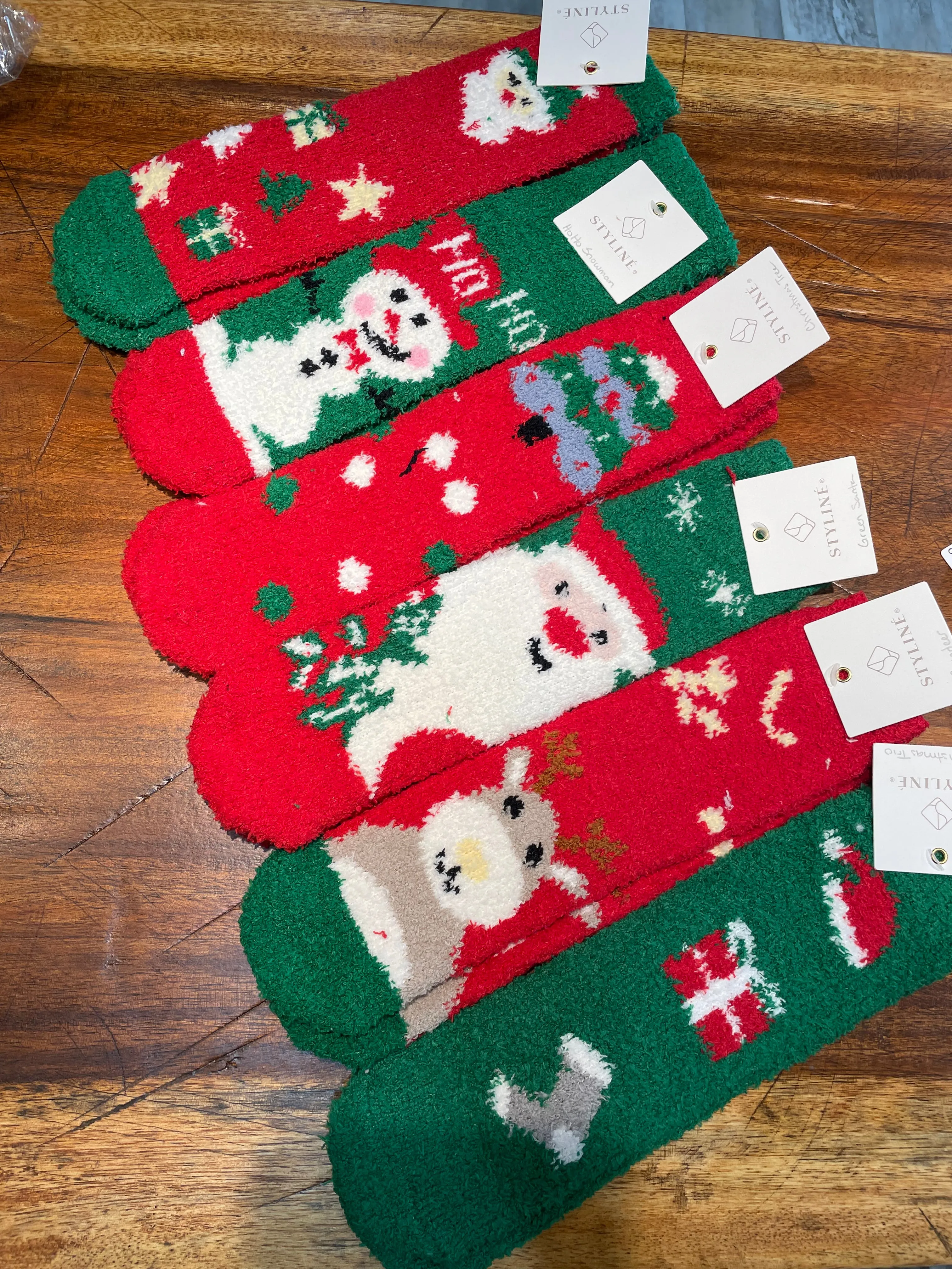 Ultra Soft Chenille Socks in Christmas Tree